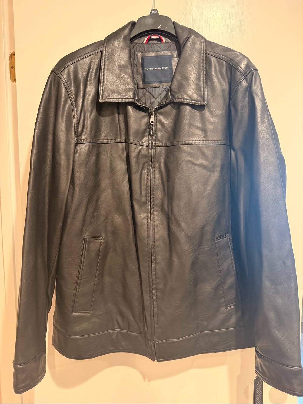 Tommy Hilfiger Men’s Black Leather Bomber Jacket